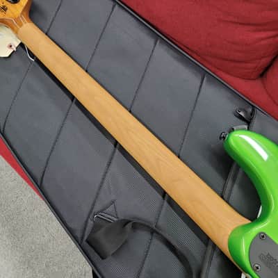 Ernie Ball Music Man StingRay Special 4 HH with Ebony Fretboard Kiwi Green image 12