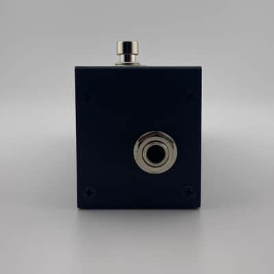 Profile-matching AUX switch for RJM (PBC/6X) - by PdLS 3D image 4