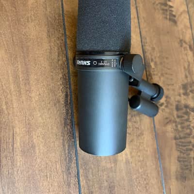 Shure SM7B Cardioid Dynamic Microphone SM 7B image 4