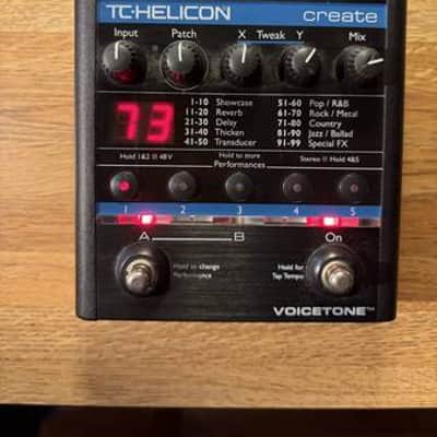 Immagine TC Helicon VoiceTone CORRECT & CREATE pedals 2008 - 2