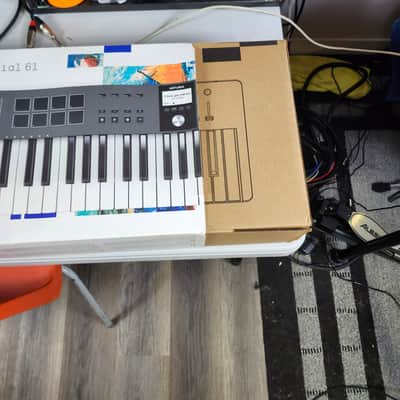 Arturia KeyLab Essential 61 MkIII MIDI Controller 2023 - Present - Black image 3