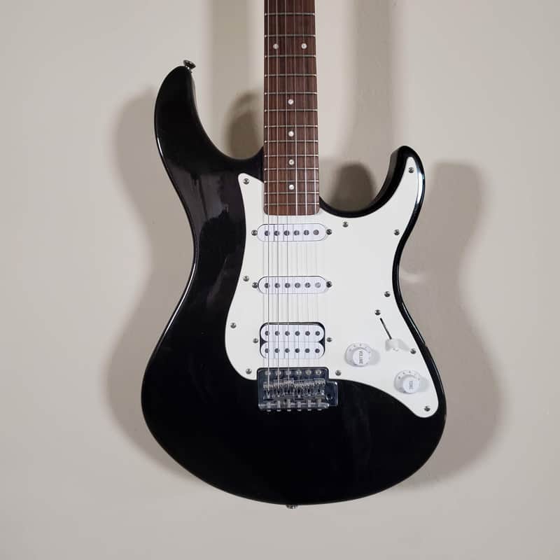 2003 Yamaha EG 112C - Metal Flake Black - Full Setup | Reverb