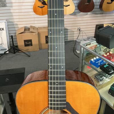 Yamaha FS5 Red Label Acoustic Guitar - Vintage Natural image 3