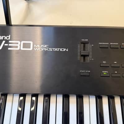 Roland - W30 Sampling Workstation image 3