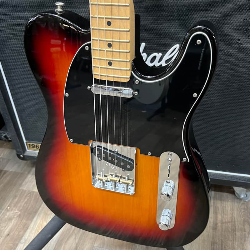 Fender American Special Telecaster with Maple Fretboard 2011 - 3-Color Sunburst