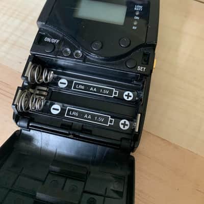 Sennheiser EK 2000 Receiver Range GBw 606-678MHz - Black image 3