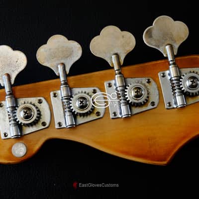 Fender Standard Jazz Bass 60th Anniversary Vintage White Aged Relic image 11