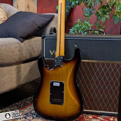 Fender American Ultra Luxe Stratocaster – Sunburst – Maple Neck –Includes Original Case and All Case Candy – Used Mint image 5