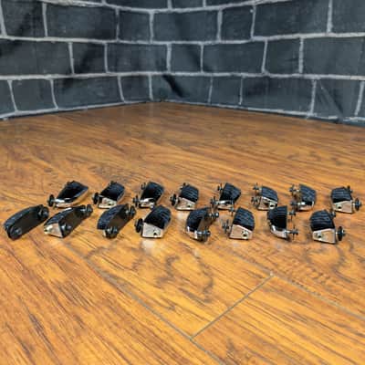 Pearl Session Custom Bass Drum Lugs (16 lugs) - Chrome image 4