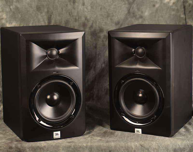 JBL LSR305 2-Way Active Studio Monitors (Pair) image 2