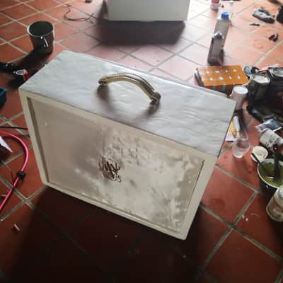 HYBRID CABINET 112 CELESTION NEO CREAMBACK 2026 - Oil, acrylic, hard shellac, fiberglass. image 9