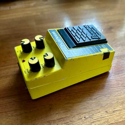 Ibanez SF10 Swell Flanger 1990s Yellow image 2