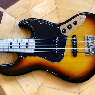 NEW Vintage VJ75 ReIssued Maple Fingerboard Bass Guitar ~ 5-String ~ Sunburst image 2