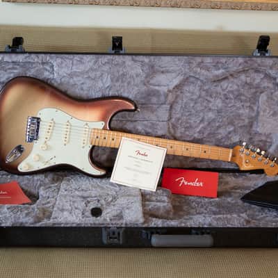 Fender Ultra Stratocaster 2022 - Mocha Burst image 1