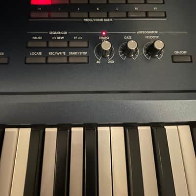 Korg Triton Extreme 88-Key 120-Voice Polyphonic Workstation 2005 - 2009 - Black image 8