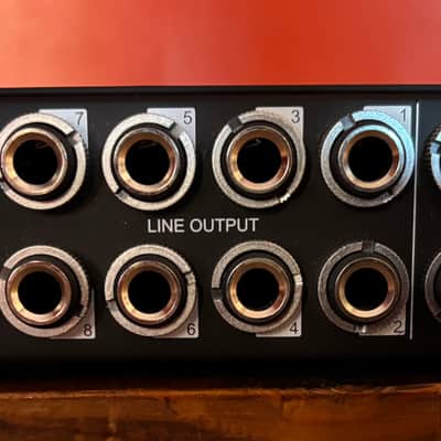 Apollo UAD 2 Thunderbolt 2 Audio Interface - Silver image 6