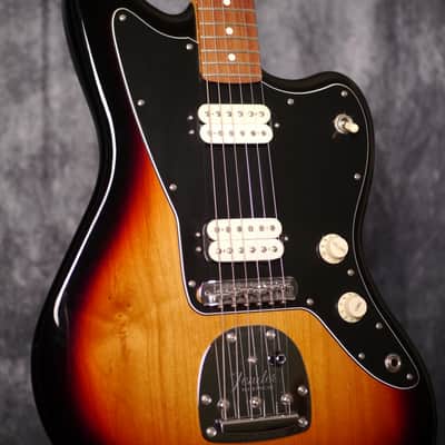 Fender Player Jazzmaster HH 3-Color Sunburst image 8