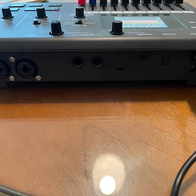 Zoom R12 Portable Multitrack Recorder 2022 - Present - Black image 2