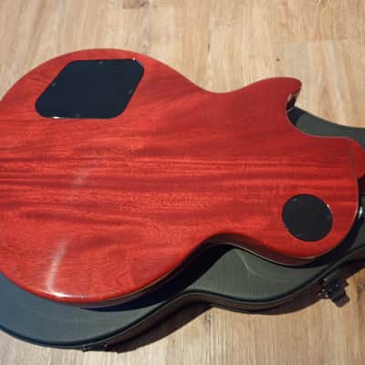 Gibson Les Paul Classic 2022 - Translucent Cherry image 5