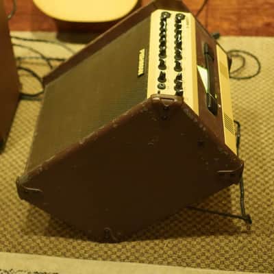 Fishman Loudbox Performer 180w 2ch Acoustic Combo Amp (2013) - Used image 7