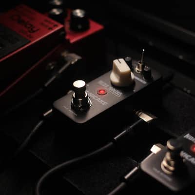 SONICAKE Distortion Pedal Rude Mouse Distortion 2 Modes Classic Hyper Crunch to Fuzzy Guitar Pedal (U.S. domestic inventory) image 7