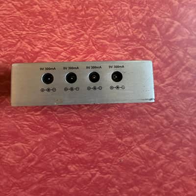 MXR M239 Mini Iso-Brick Power Supply 2018 - Present - Silver image 4