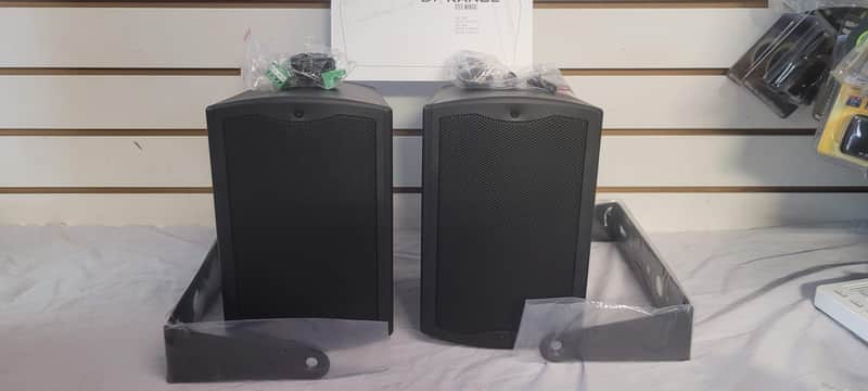 Tannoy DI5 Surface Mount Loudspeaker - Black - Open Box/ PAIRE image 1