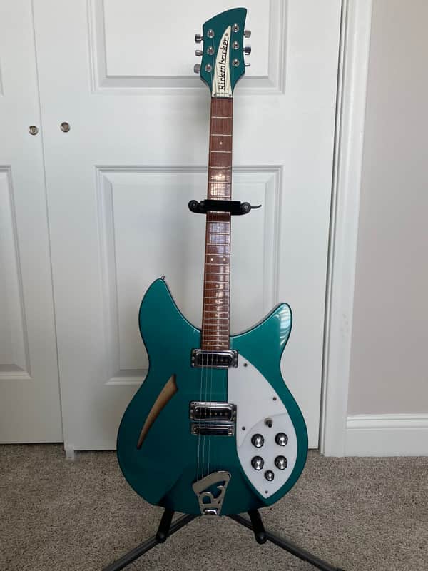 Rickenbacker 330 (1990 - 2011) | Reverb Canada