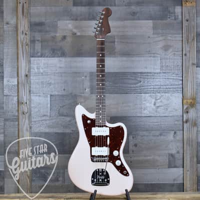 Pre-Owned Fender Limited Edition American Professional Jazzmaster Rosewood - Shell Pink with Hard Shell Case image 2