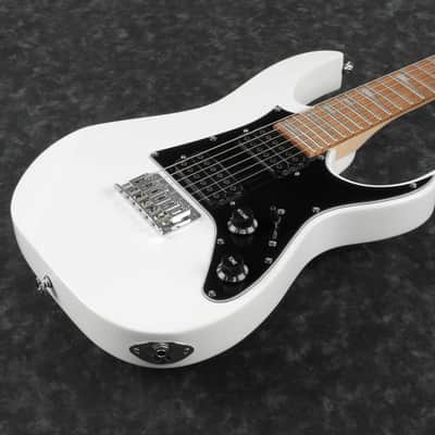 Ibanez GRGM21-WH GIO RG miKro 3/4 Electric Guitar 6-String - White image 4