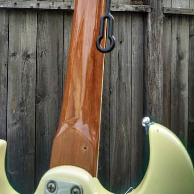 Teisco Bass 1960s White image 9