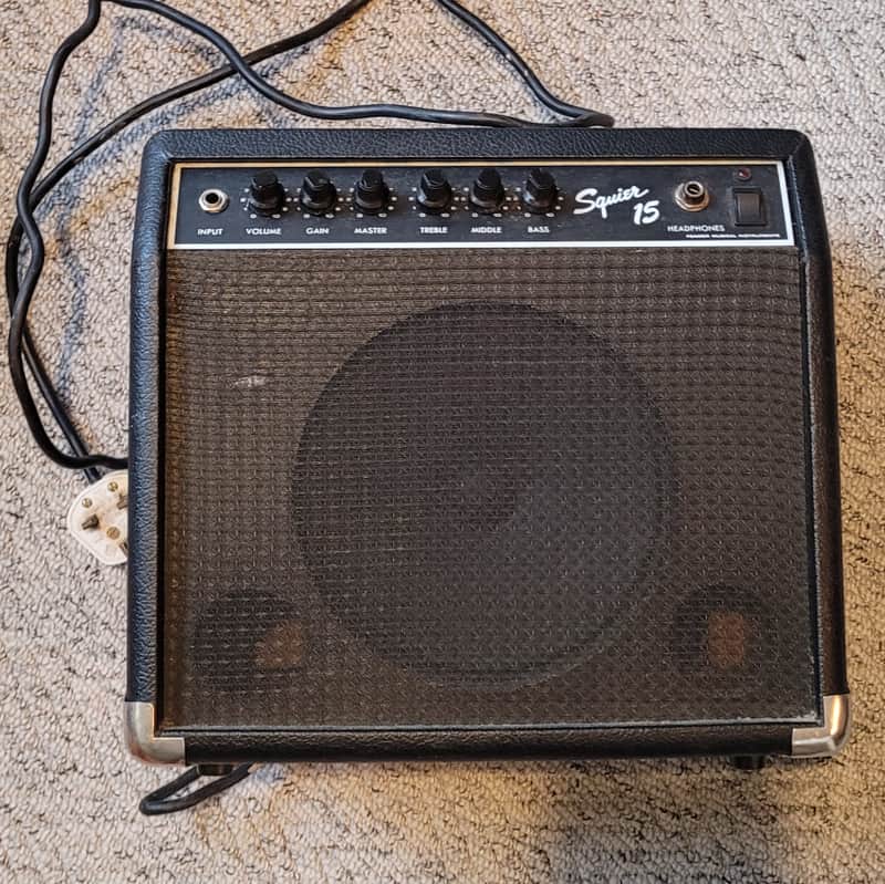 Squier 15 watt guitar amp - Black image 1