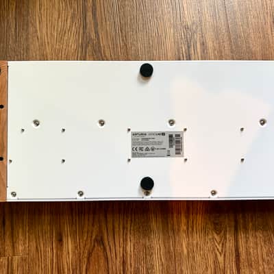 Arturia AstroLab 37-Key Stage Keyboard 2025 - Present - White image 3
