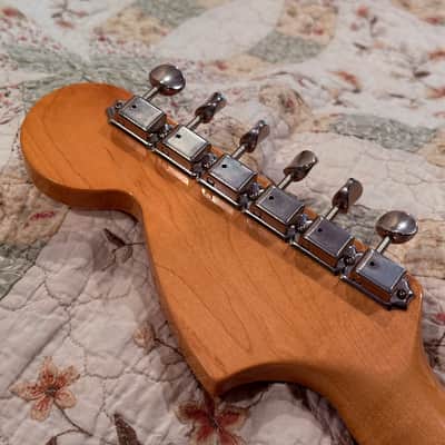 2004 Fender Mustang – Crafted in Japan – Vintage White – Clean image 5
