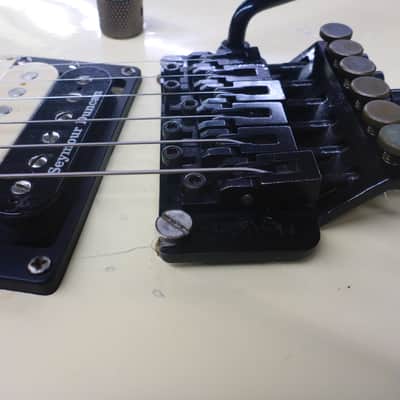 Kramer Player Grade Baretta I : Leveled ,Crowned & Dressed Frets 1985 - white image 5