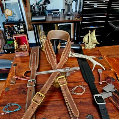 Hand Made, Hand Stitched Guitar strap "Rockatansky" in Taupe & Beige - Vegetable Tanned Leather image 7