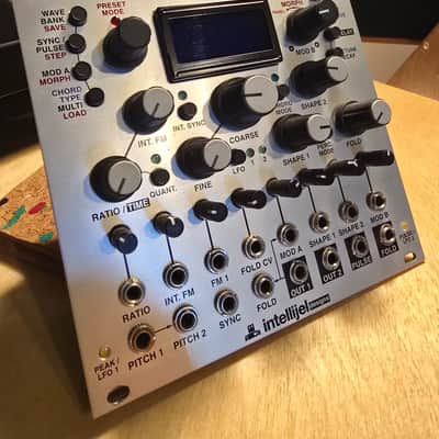 Intellijel Cylonix Shapeshifter Dual Wavetable VCO Eurorack Synth Module 2015 - Present - Silver image 2