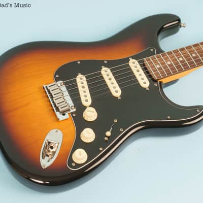2024 Fender American Ultra Luxe Stratocaster 2-Color Sunburst image 9
