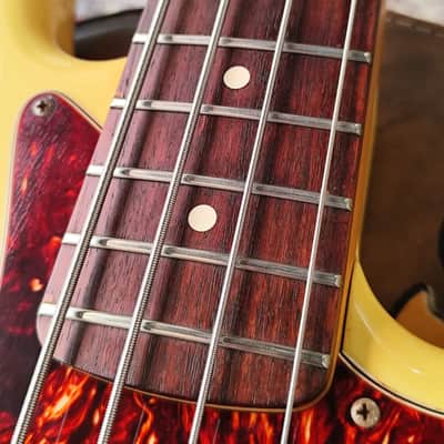 Fender Jazz Bass Deluxe 2007 - Vintage White image 12