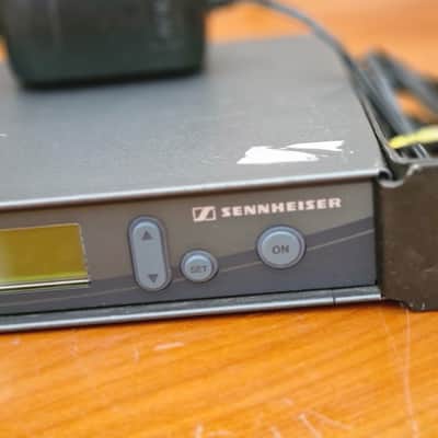 Sennheiser Sennheiser EW 300 IEM G2 | SR 300 + EK 300 Stereo UHF | 838–865 MHz | Professional In-Ear Monitoring System image 5