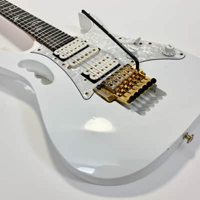 Ibanez JEM7V Prestige White Steve Vai Signature image 9