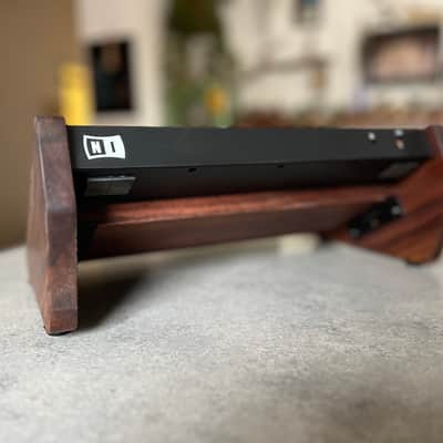 Walnut stand for Maschine Mikro MKIII image 6