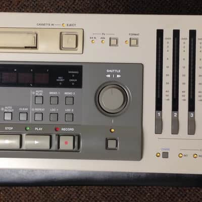 Tascam DA-88 8 Track Tape Recorder image 1