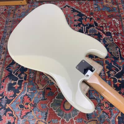 Fender Heritage 60's Jazz Bass Oly White Rosewood Nitro Lacquer 2022 image 6