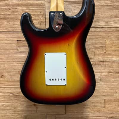 Fender Vintage Stratocaster Guitar -Maple Fretboard 1976- Sunburst- 10lbs w/non original pups + case image 14