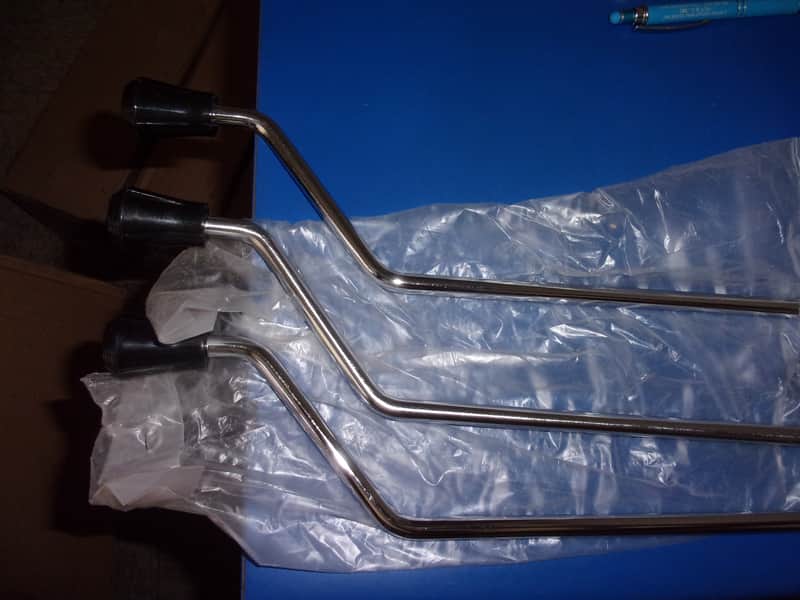 Gretsch  Lot of 3 Floor Tom Legs 21.5" Heavy Duty Chrome with rubber feet  new in bag image 1
