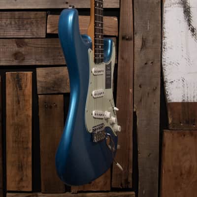 Fender Limited Edition Road Worn '60s Stratocaster - Lake Placid Blue image 6