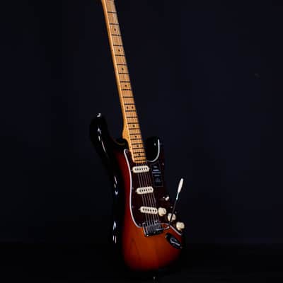 Fender Player II Modified Stratocaster, Maple FB, 3 Tone Sunburst image 8