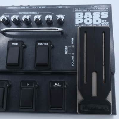 Line 6 Bass POD xt Live Multi-Effect and Amp Modeler w/ Power Supply image 2