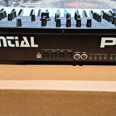 Sequential Pro 3 37-Key 3-Voice Monophonic / Paraphonic Synthesizer 2020 - Present - Black image 3